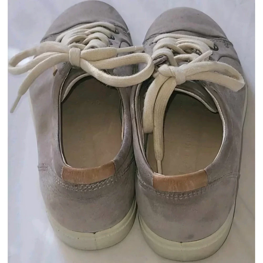 ECCO Soft 7 Mens Taupe Grey Nubuck Leather Low Top Sneakers Lace Up Shoes